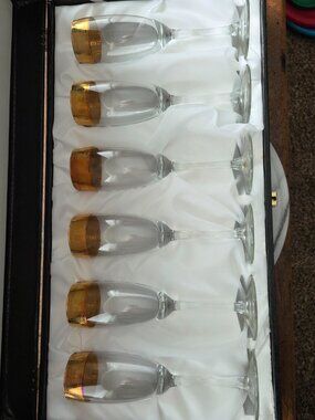 Set of 6 J Preziosi wine champagne water goblets with gold rim. New in Box
